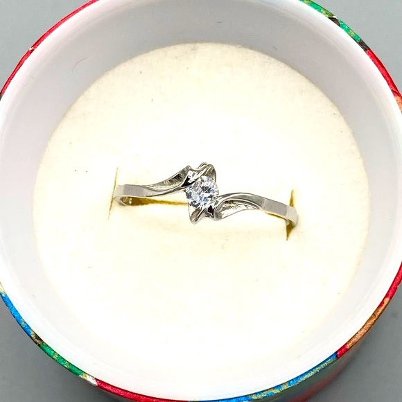 Crystal Solitaire Ring - Picture 1 of 3